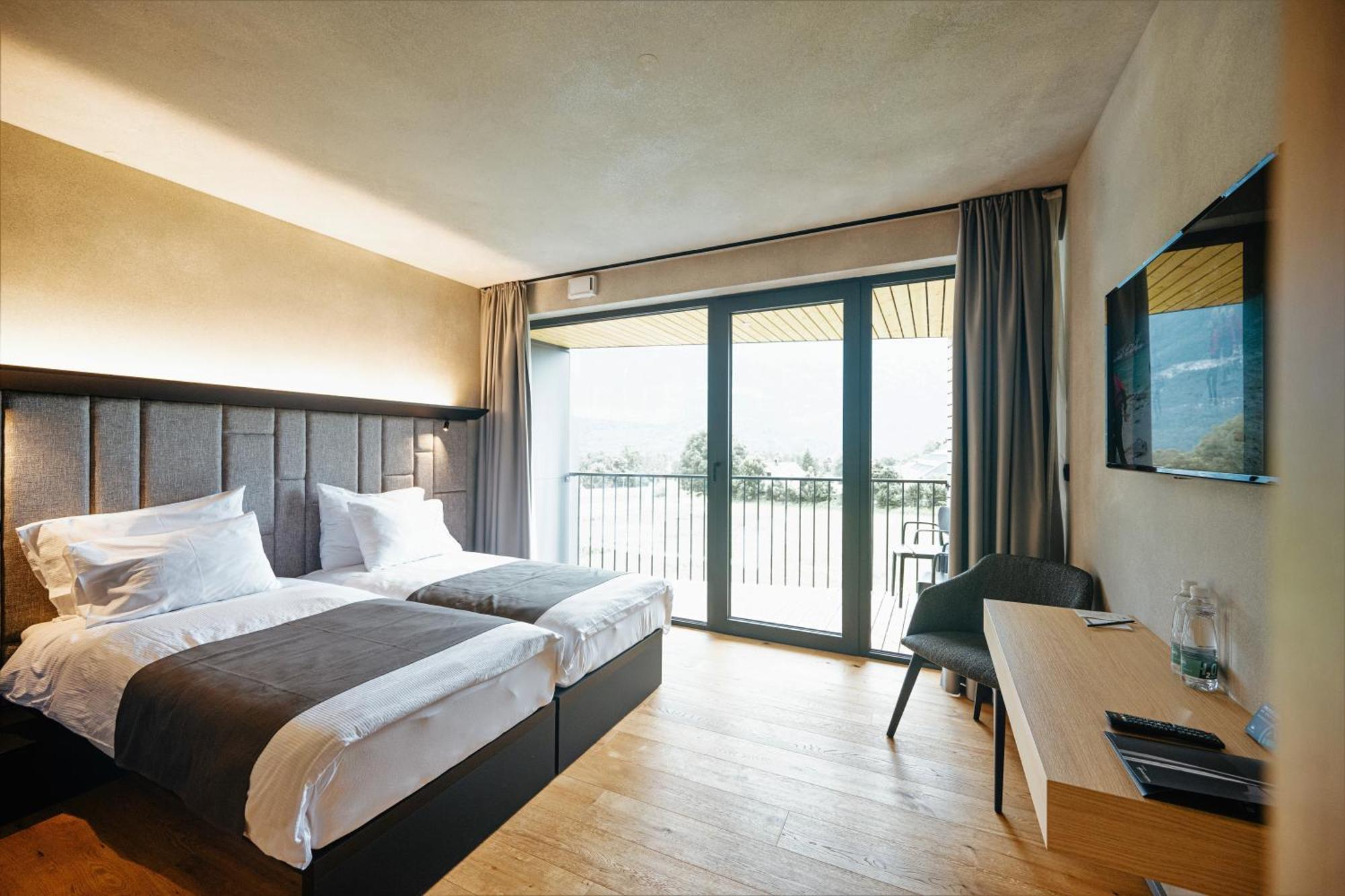 Hotel Soca Бовец Экстерьер фото